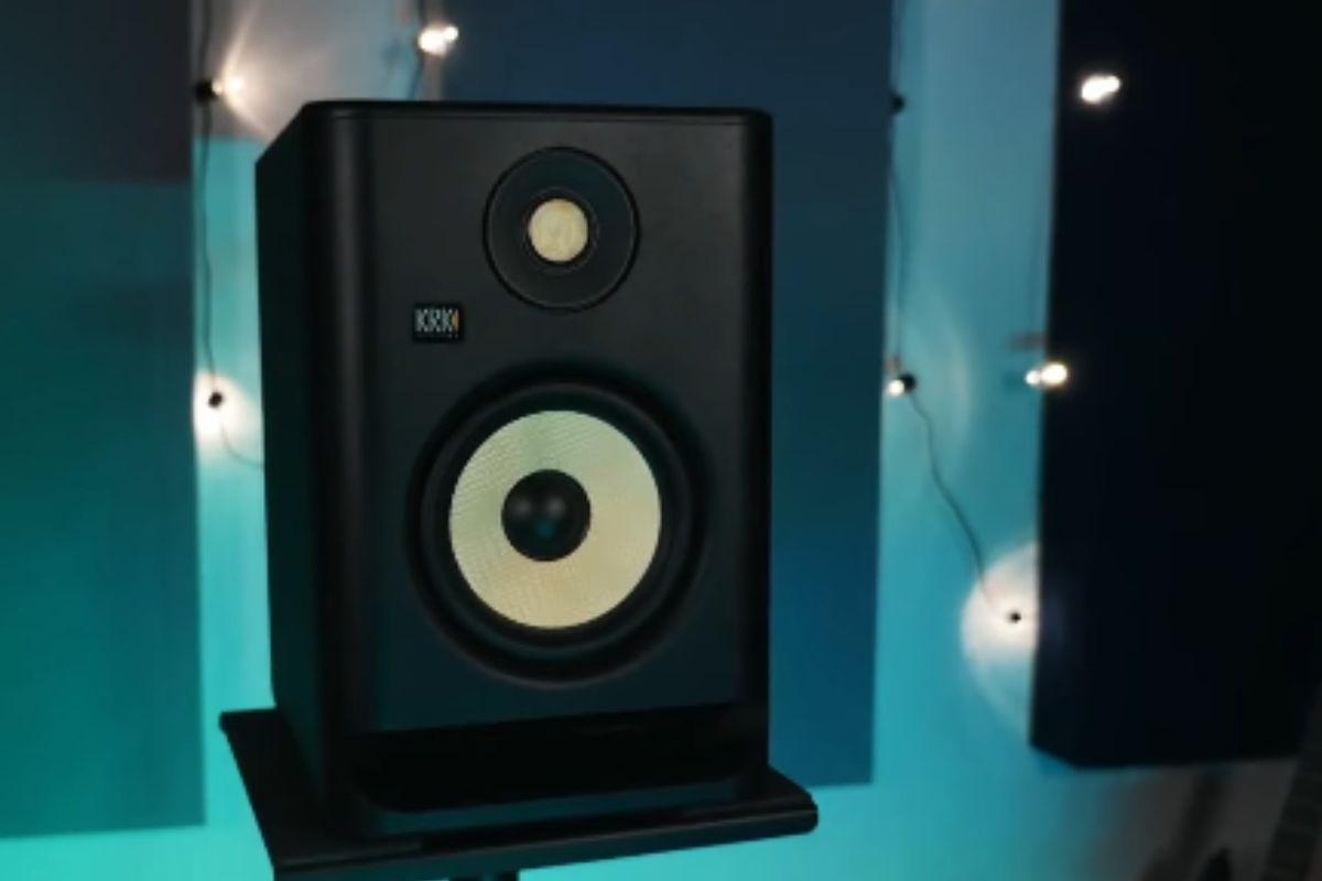 how big should my studio monitor speakers be