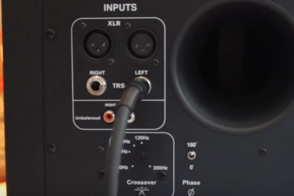 How to Connect a Subwoofer to Studio Monitors – 3 Simple Tricks